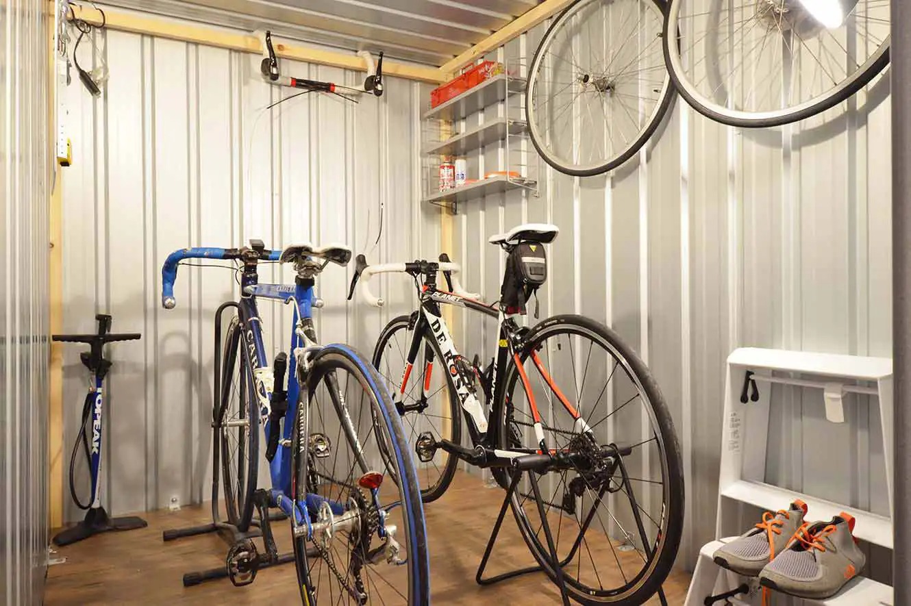 かっこよすぎ おしゃれな物置小屋で作る自転車置き場10選 物置のある暮らし