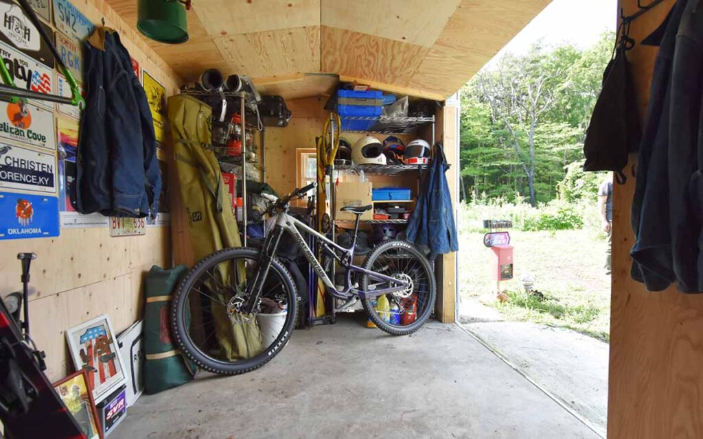 自転車小屋